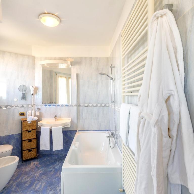 Hotel Baia Imperiale - Junior Suite con Vista Mare - 14