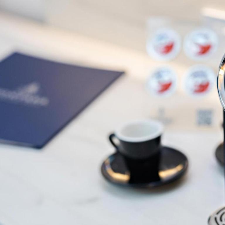 Hotel Fontana Vrnjačka Banja - Deluks Suite sa Spa Kadom - 5