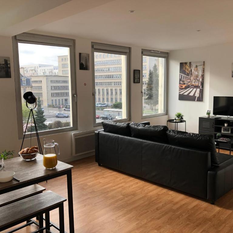 HYPER CENTRE - WIFI FIBRE GRATUIT - JERGWELOH - Le New Yorkais - Appartement avec Douche - 5