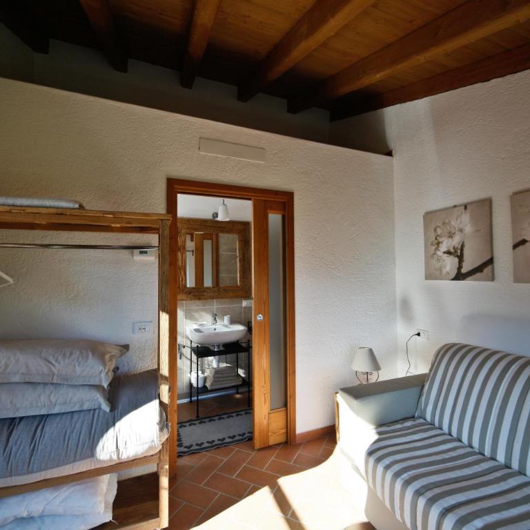 Agriturismo Crotto Di Somana - Camera Matrimoniale Piccola con Vista Lago - 1
