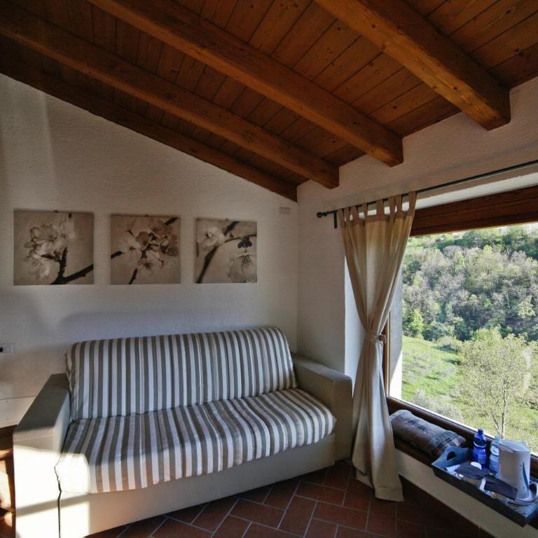 Agriturismo Crotto Di Somana - Camera Matrimoniale Piccola con Vista Lago - 2