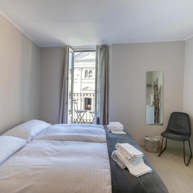 Osteria Pozzo - Camera Doppia con Letti Singoli con Balcone - 1