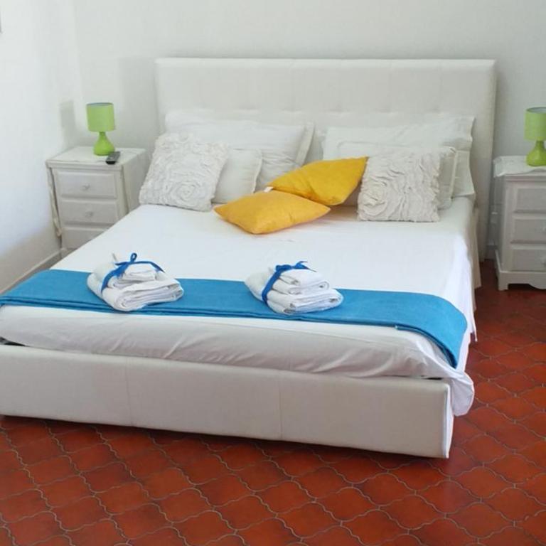 B&B Il Villino Torre Dell'Orso - Camera Matrimoniale con Patio - 5