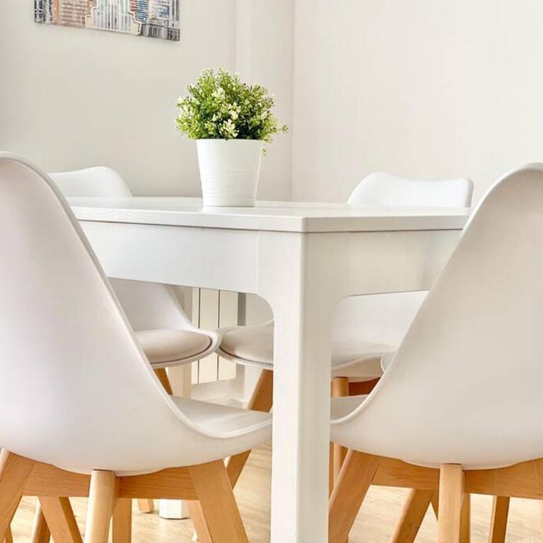 Ático con Vistas al Mar a un Paso del Centro - Apartamento de 2 dormitorios - 79