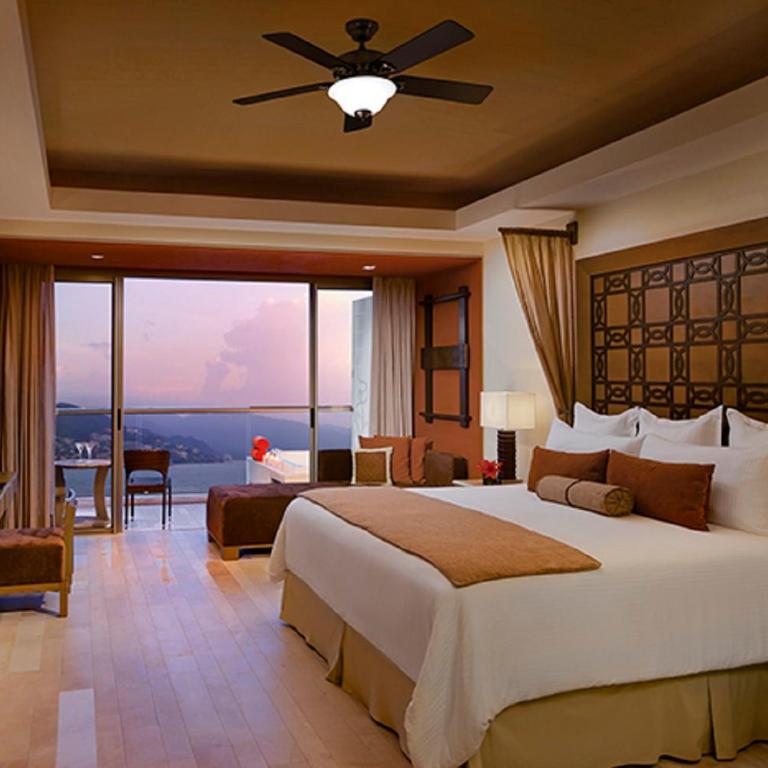 Dreams Vallarta Bay Resorts & Spa - All Inclusive - Preferred Club Junior Suite Ocean View King - 3