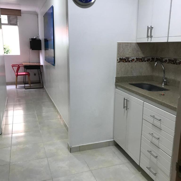Apartamentos Amoblados JG de la 70 - Apartamento Estudio - 11