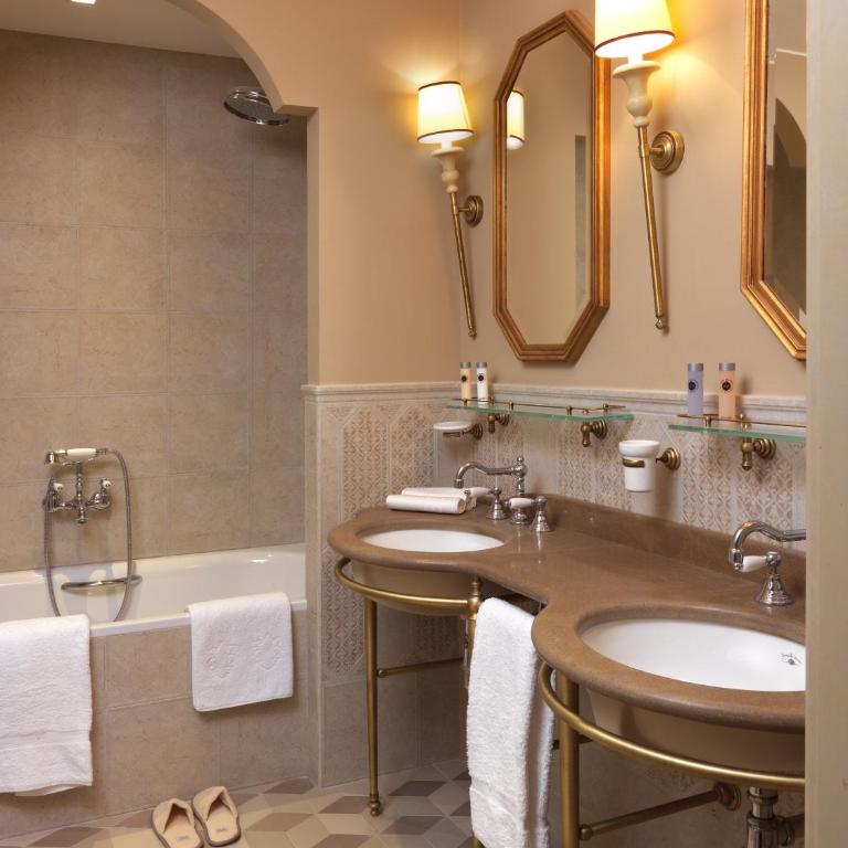 Ville Sull'Arno - Preferred Hotels & Resorts - Executive Double Room - Arno View - 3