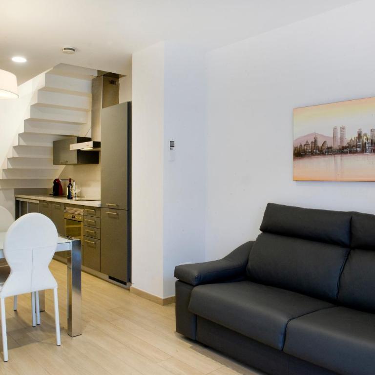 Home to Home Barcelona - Duplex Apartment - 2