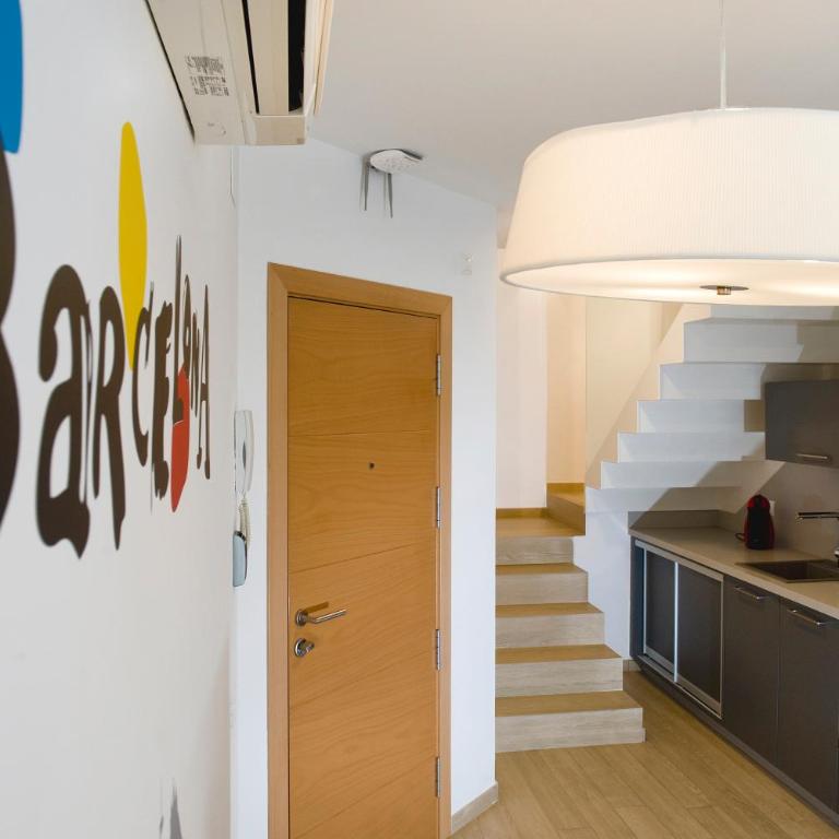 Home to Home Barcelona - Duplex Apartment - 8