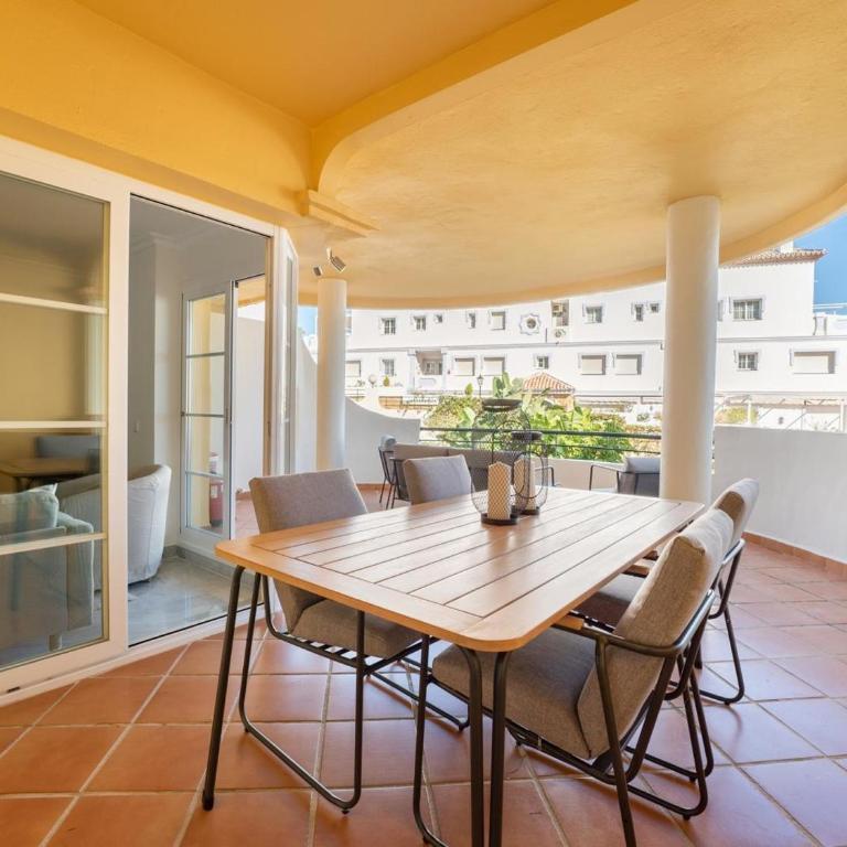 Señorío de aloha 2 bedroom within walking distance to Puerto Banus - Apartamento - 12