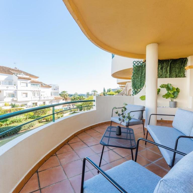 Señorío de aloha 2 bedroom within walking distance to Puerto Banus - Apartamento - 20