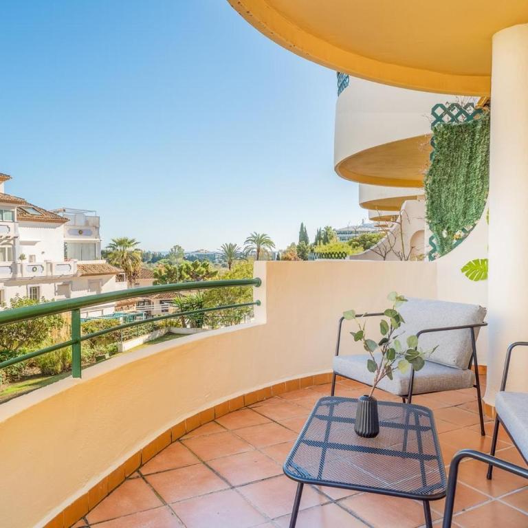 Señorío de aloha 2 bedroom within walking distance to Puerto Banus - Apartamento - 21