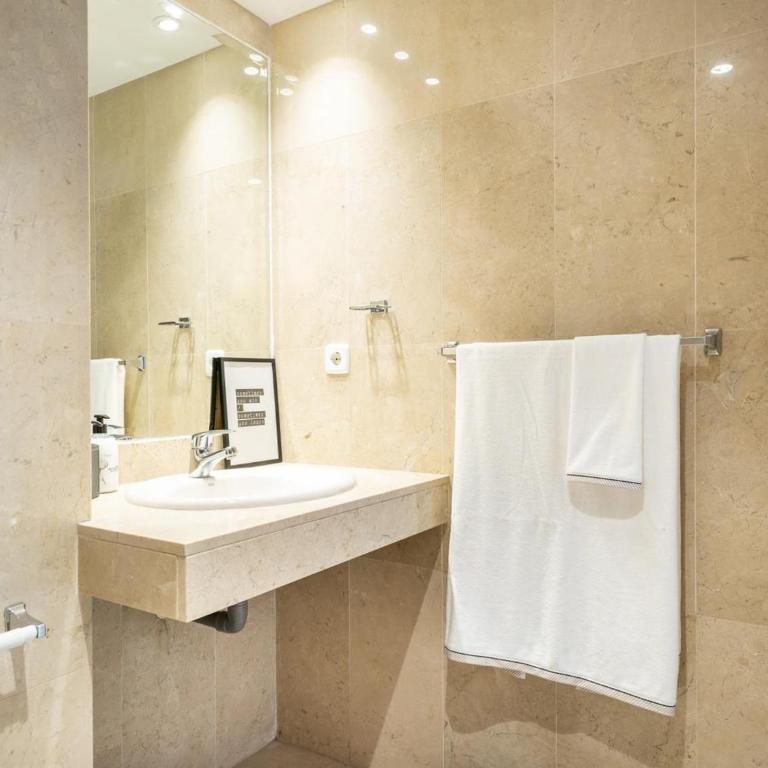 Señorío de aloha 2 bedroom within walking distance to Puerto Banus - Apartamento - 25