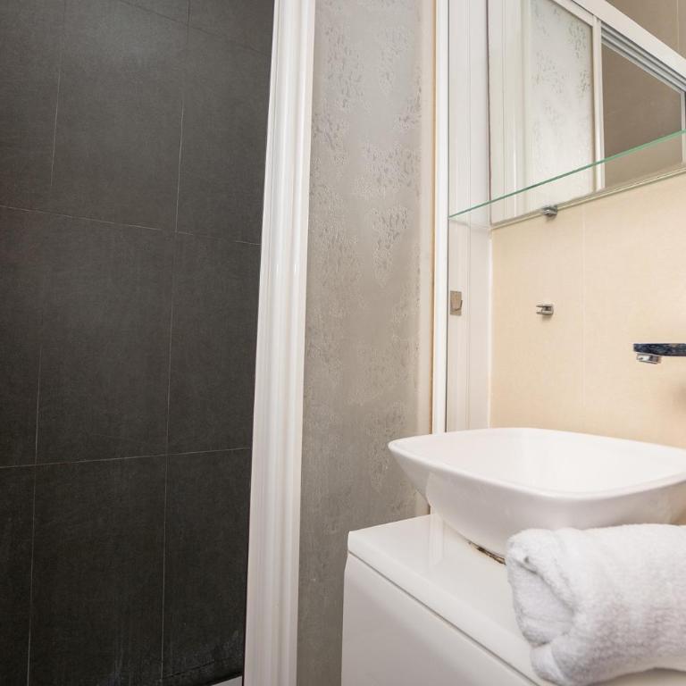Edf. Sirena 7ºK - Apartamento de 1 dormitorio - 16