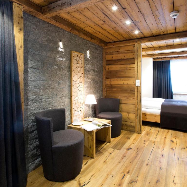 Hotel Crusch Alba Zernez - Junior Suite mit Balkon - 3