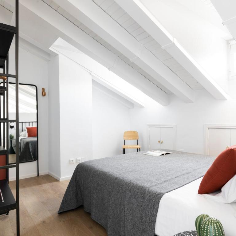 Aspasios Calle Mayor Apartments - Studio - 33