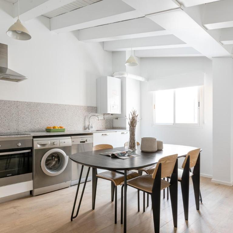 Aspasios Calle Mayor Apartments - Two-Bedroom Apartment - 9