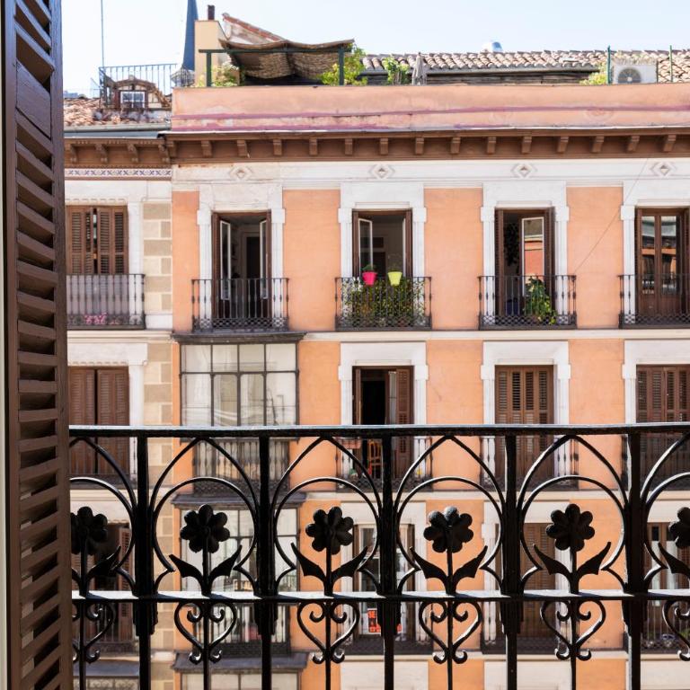 Aspasios Calle Mayor Apartments - One-Bedroom Apartment with Balcony (4 Adults) - 7