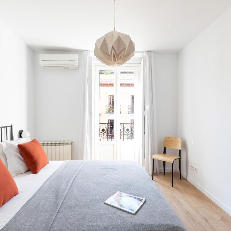 Aspasios Calle Mayor Apartments - One-Bedroom Apartment with Balcony (4 Adults) - 6