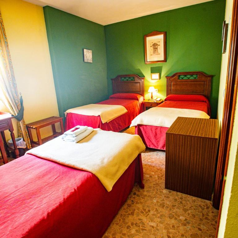 Hotel Arunda II - Habitación Triple - 7