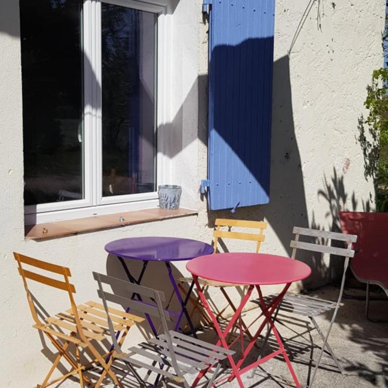 Petite maison refaite à neuf dans mas du 19ème siècle - Two-Bedroom House - 9