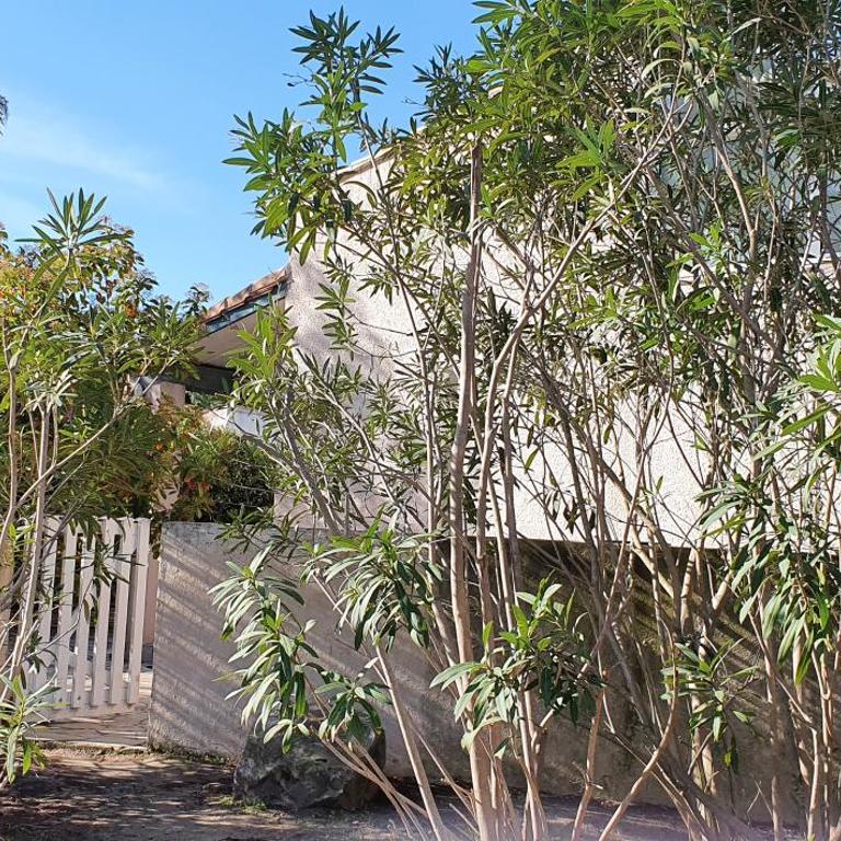 Grande villa indépendante proche plage et commerces grande motte - Villa - Côté Plage - 77
