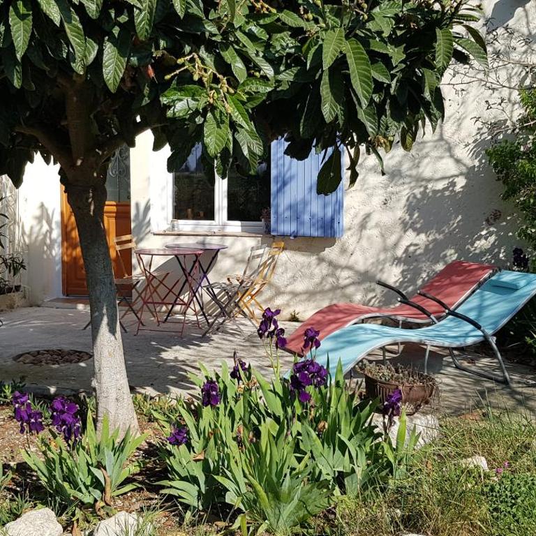 Petite maison refaite à neuf dans mas du 19ème siècle - Two-Bedroom House - 7