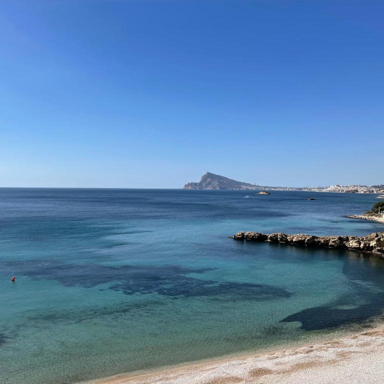 Sunrise Beachfront Apartment by the Marina - Apartamento con vistas al mar - 1