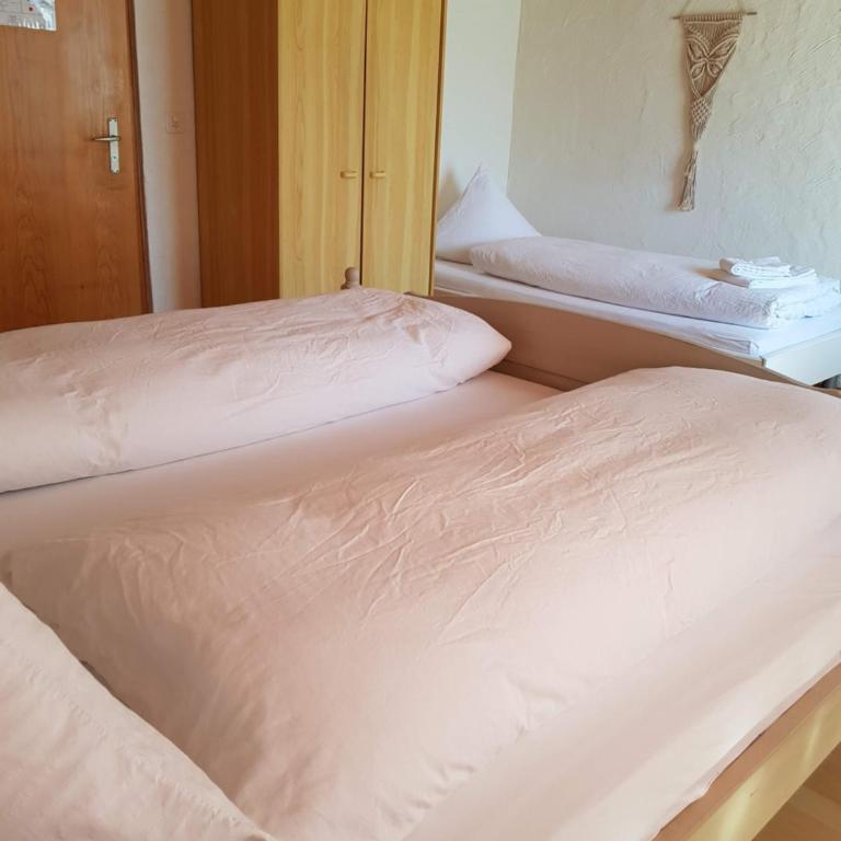 Gasthof Schoenegg B&B - Dreibettzimmer - 8