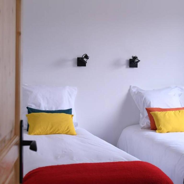 Le Galinié Chic'Art. Un bel Atelier avec Piscine - Maison 2 Chambres - 17