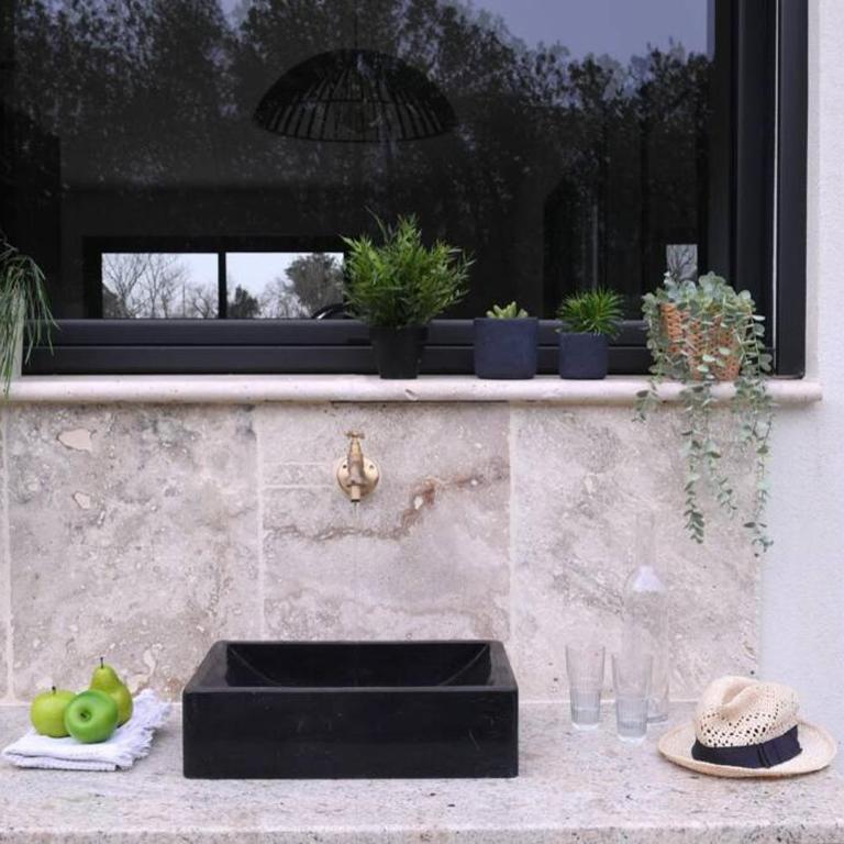 Le Galinié Chic'Art. Un bel Atelier avec Piscine - Maison 2 Chambres - 26