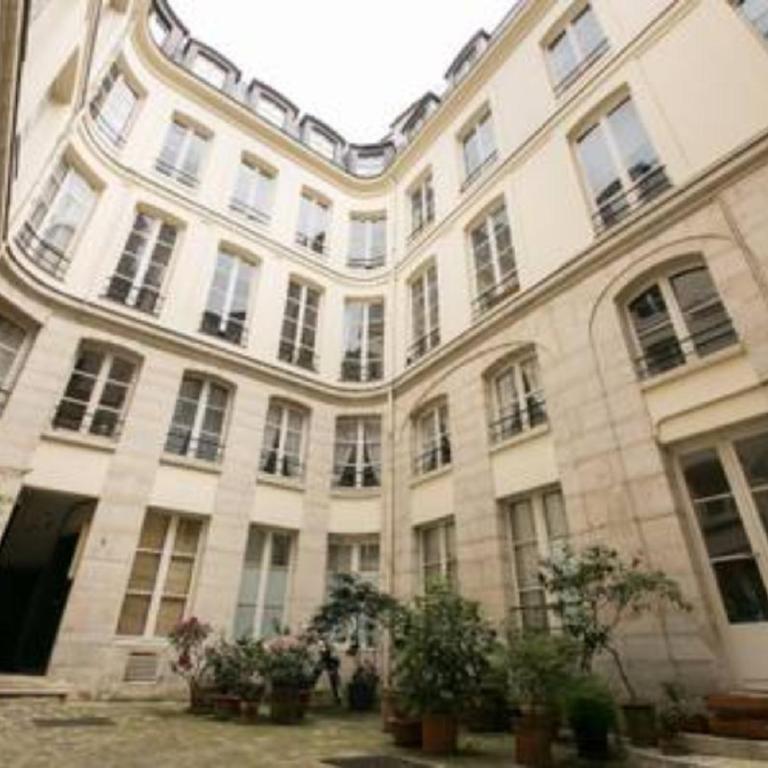 Duplex St-Michel - Quartier latin - Two-Bedroom Apartment - 12