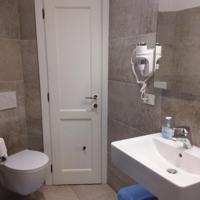 Rina Rooms - Suite Deluxe - 29