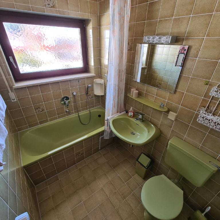 Alpenpension Bergidyll in Schönau am Königssee - Doppelzimmer - 6