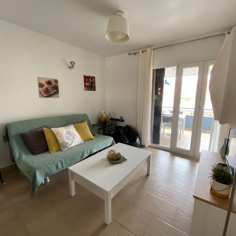 Apartamento con terraza garaje y wifi - Apartamento de 2 dormitorios - 1