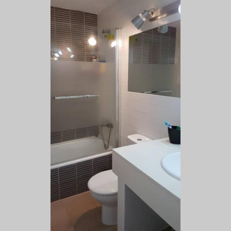 Apartamento con terraza garaje y wifi - Apartamento de 2 dormitorios - 18