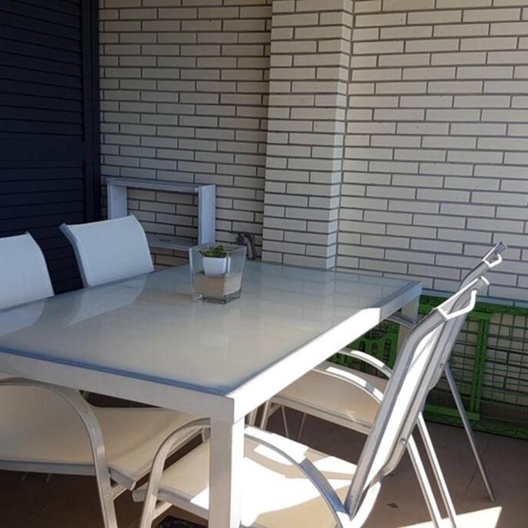 Apartamento con terraza garaje y wifi - Apartamento de 2 dormitorios - 20