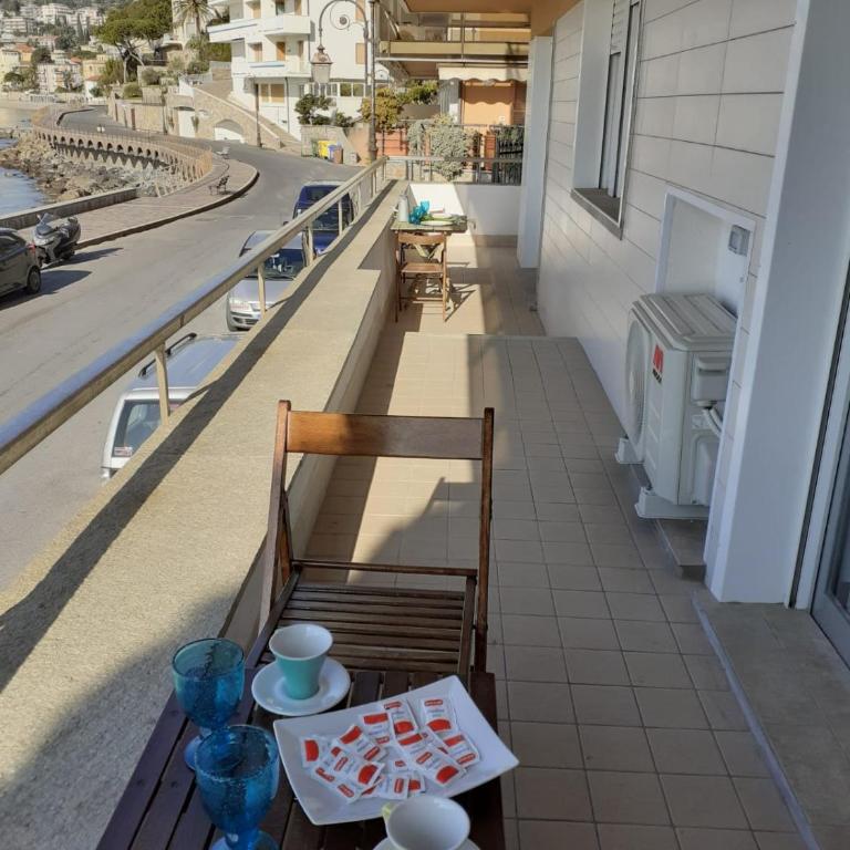 Cadorna Fronte Mare - Appartamento con 2 Camere da Letto - 32