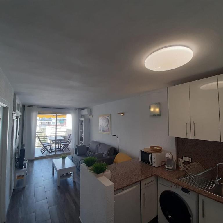 APARTAMENTO EN EL CENTRO DE SALOU - One-Bedroom Apartment - 7