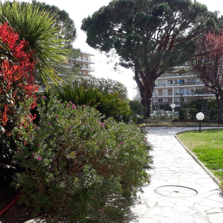 ZenGarden Pool,3bedrooms,lit bébé Beach800m,box&wifi - Appartement 2 Chambres - 39