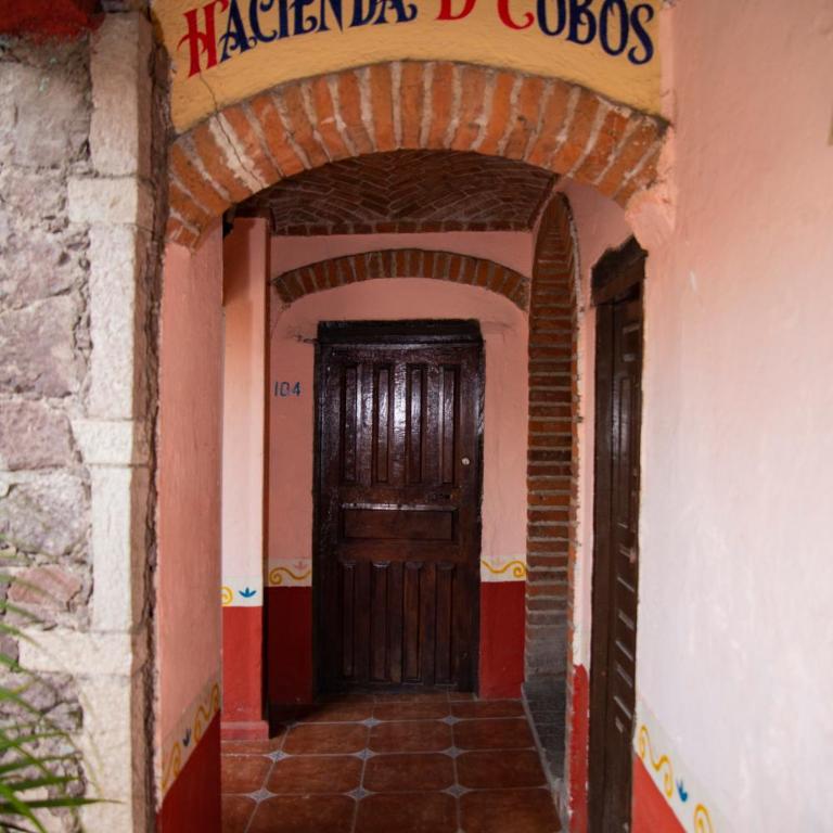 Hotel Hacienda de Cobos - King Suite - 2