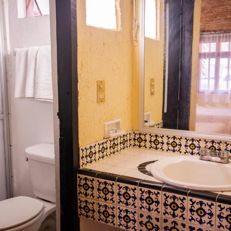 Hotel Hacienda de Cobos - Twin Room - 17