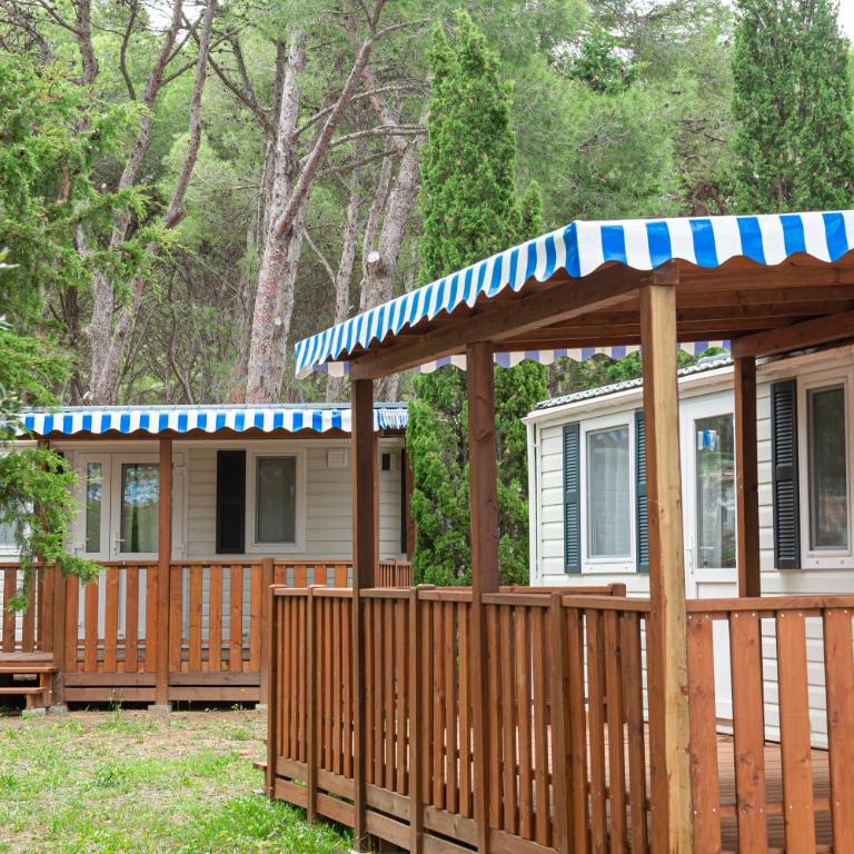 Albatross Mobile Homes on Camping Playa Brava - Casa Móvil Marte - 2