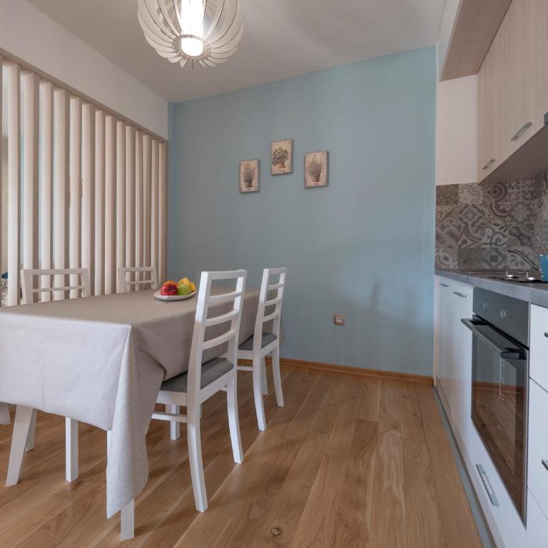 Hotel Hermes Budva - Apartman sa Balkonom - 18