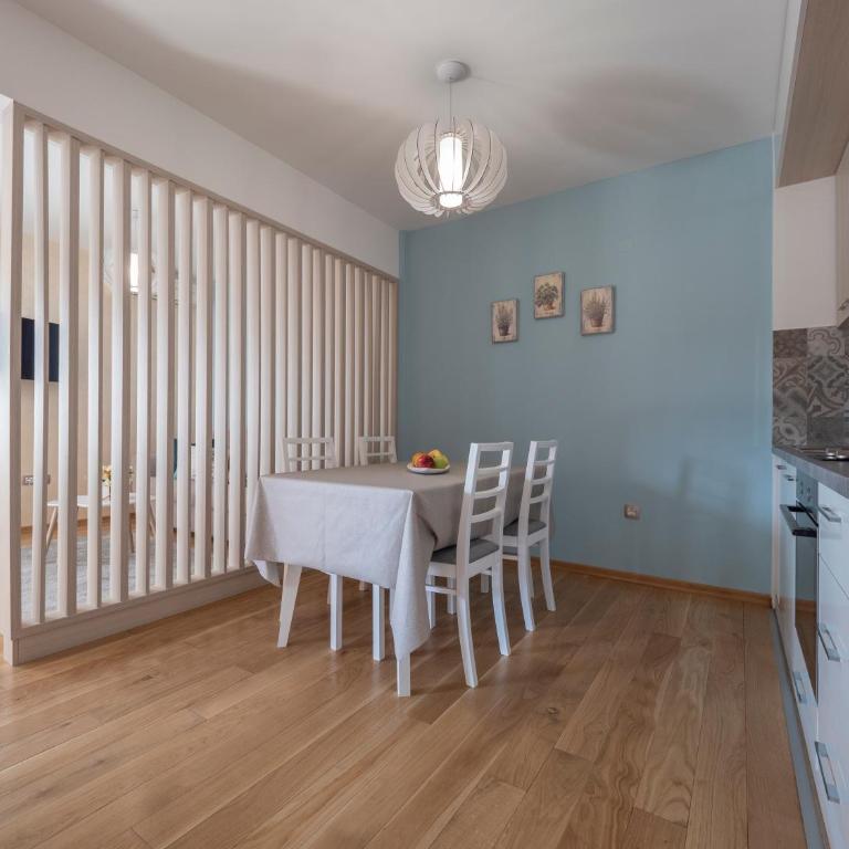 Hotel Hermes Budva - Apartman sa Balkonom - 12