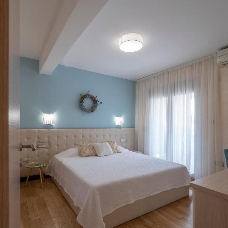 Hotel Hermes Budva - Apartman sa Balkonom - 14