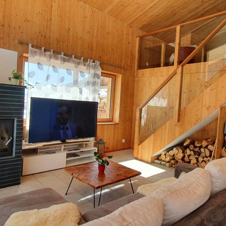 Chalet Breithorn- Perfect for Holiday with Amazing View! - Loft-Apartment B mit Whirlpool - 2