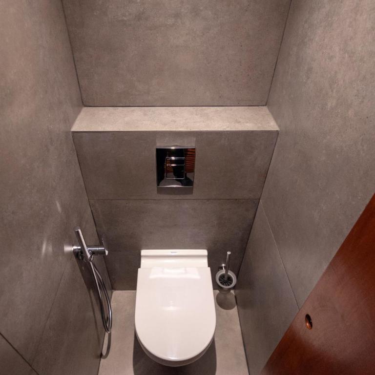 Leonardos - Two-Bedroom Apartment - 14