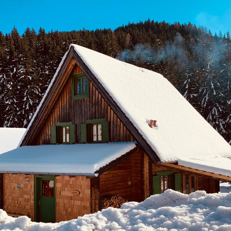 Zirbitz Hütte am Waldrand - Sauna, Kamin, Feuerstelle, Ausblick - Maison 3 Chambres - 23