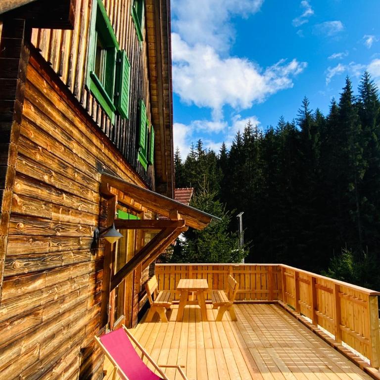 Zirbitz Hütte am Waldrand - Sauna, Kamin, Feuerstelle, Ausblick - Maison 3 Chambres - 1